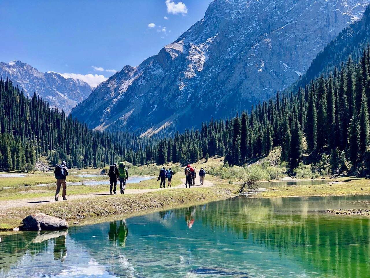 Kirgizijos kalnų trekking žygiai kalnuose
