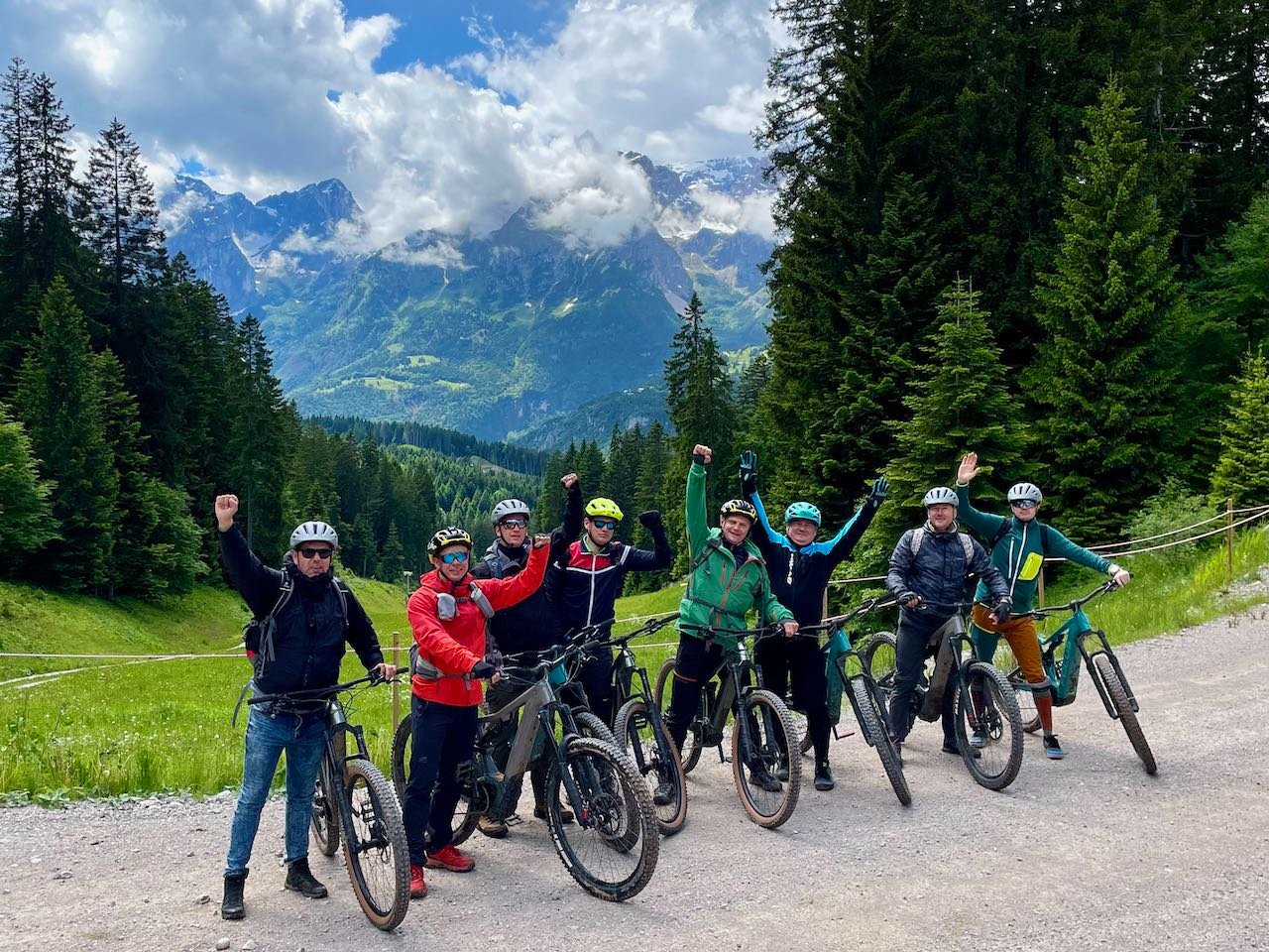 Dolomiti Paganella eMTB žygiai kalnuose